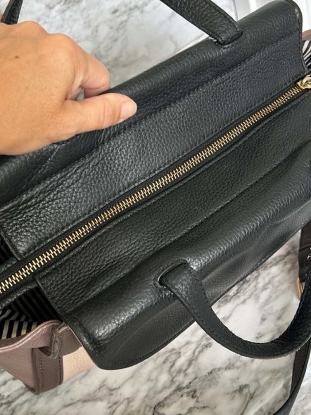 Kate Spade Cobble Hill Adrien Crossbody GUC - Picture 9 of 13
